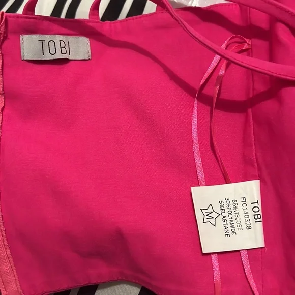 TOBI pink cropped top size medium - Picture 5 of 5